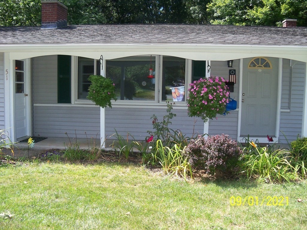 51 Crestwood Road Leicester, MA 01524 - Photo 4 of 31 Gallery Image 4