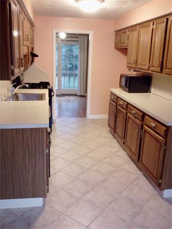 280 Apache Way, Unit 280 Tewksbury, MA 01876 - Photo 3 of 14