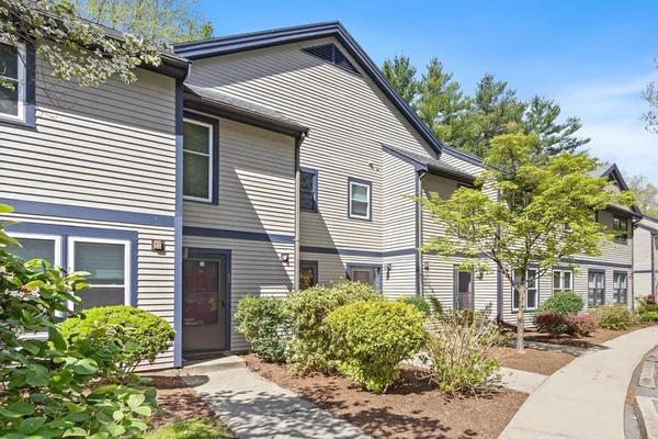 $329,900 | 110 Dean Street, Unit 50, Taunton, MA 02780