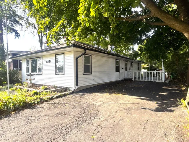 $289,900 | 826 South Main Street, Lombard, IL 60148