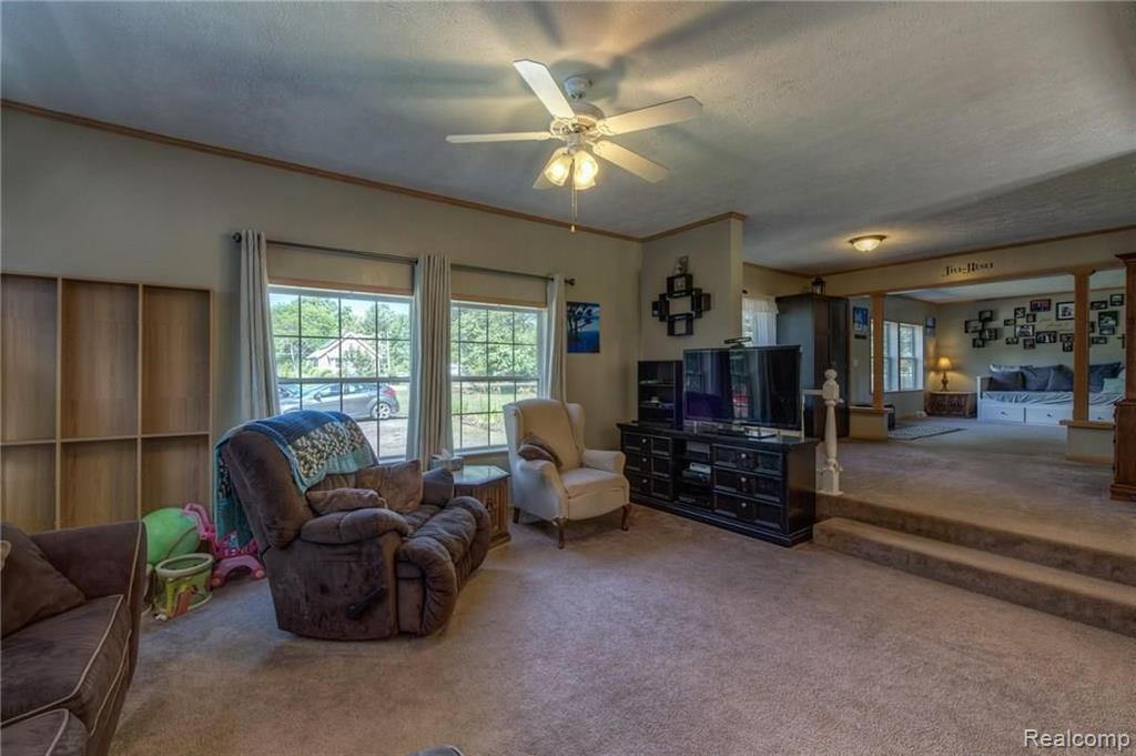 22675 Sumpter Road Belleville, MI 48111 - Photo 9 of 25