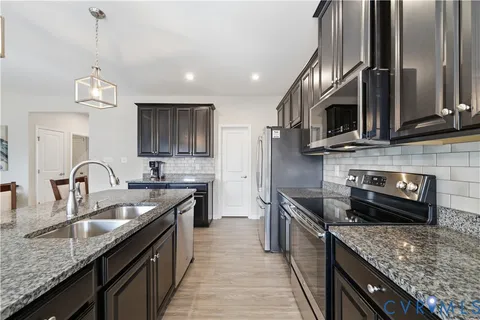 $499,000 | 7879 Uplands Drive, New Kent, VA 23124