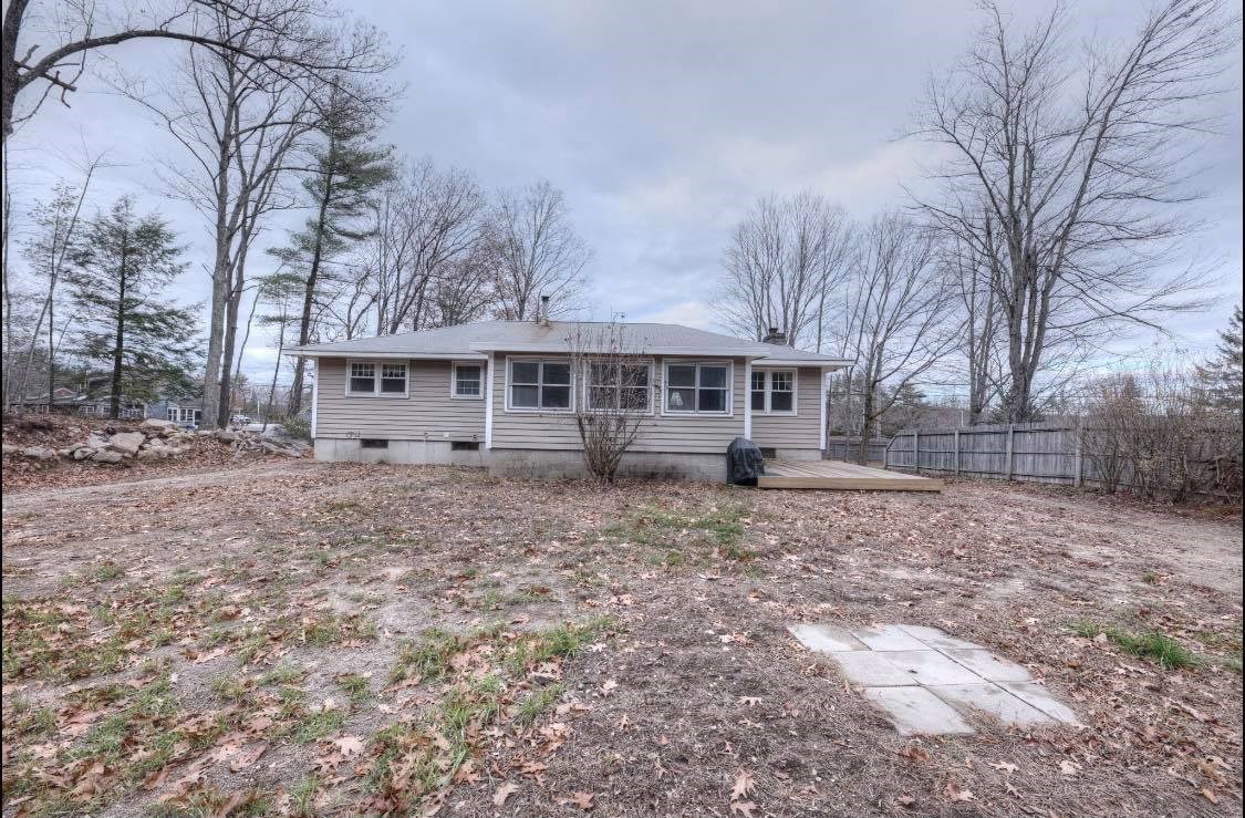286 Mast Road Goffstown, NH 03045 - Photo 4 of 21