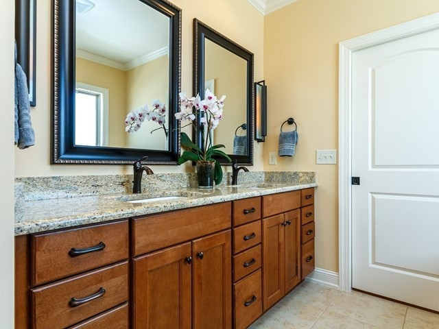 2709 Full Circle Raleigh, NC 27613 - Photo 19 of 30 Master Bathroom