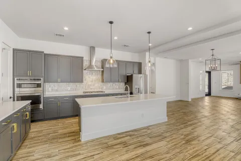 $6,390 | 9 Denbury Glen, San Antonio, TX 78257