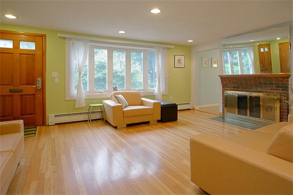 33 Belmore Road Natick, MA 01760 - Photo 3 of 10