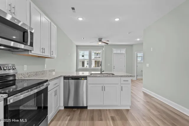 $326,900 | 229 Sandy Cv Lane, Sneads Ferry, NC 28460