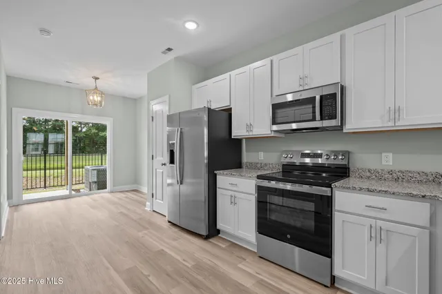 $326,900 | 229 Sandy Cv Lane, Sneads Ferry, NC 28460