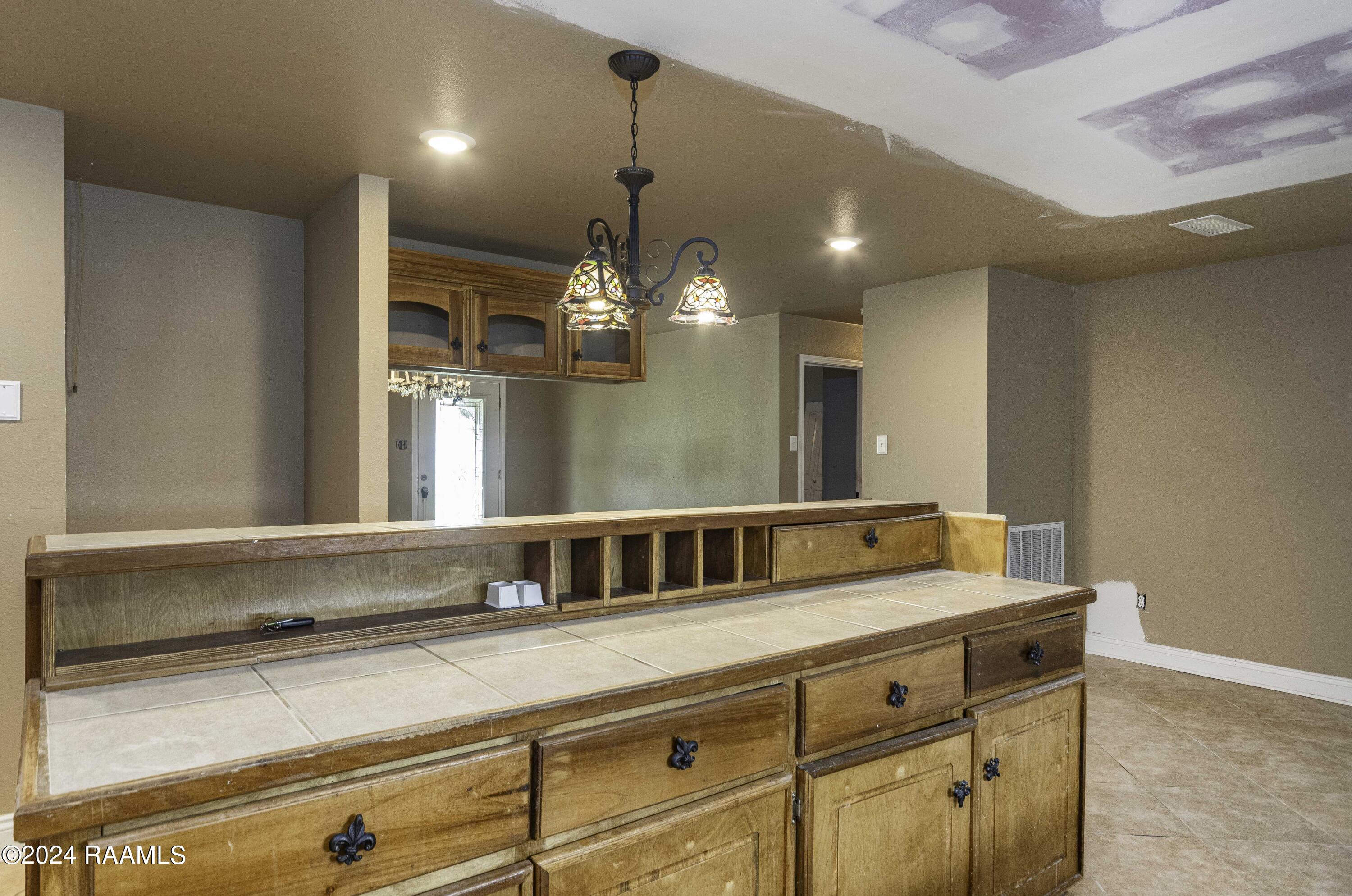 1020 Alexander Road St. Martinville, LA 70582 - Photo 6 of 19 Kitchen 4