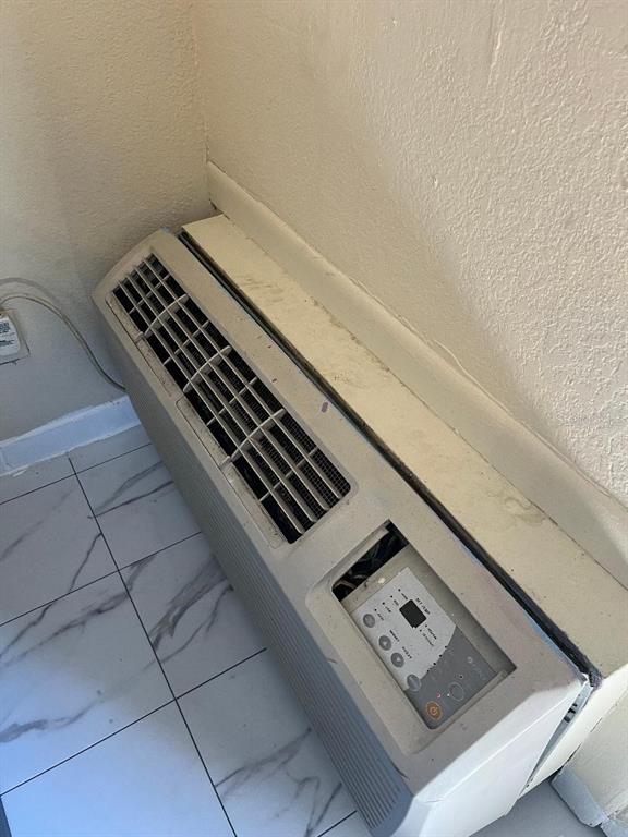 8421 South Orange Blossom Trail, Unit 248 Orlando, FL 32809 - Photo 7 of 10 a close up of a stove top oven