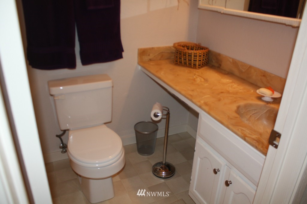 8603 244th Street Southwest, Unit 2B Edmonds, WA 98026 - Photo 11 of 15 Gallery Image 11
