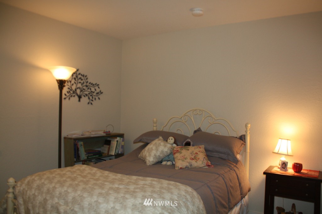 8603 244th Street Southwest, Unit 2B Edmonds, WA 98026 - Photo 10 of 15 Gallery Image 10