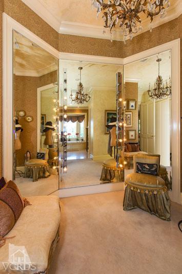 2702 Ladbrook Way Thousand Oaks, CA 91361 - Photo 20 of 45 a living room with furniture and a chandelier