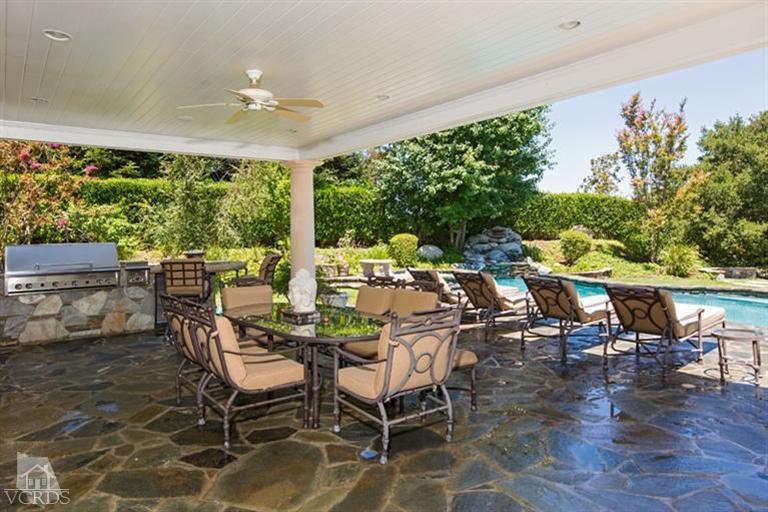 2702 Ladbrook Way Thousand Oaks, CA 91361 - Photo 27 of 45 a view of an outdoor space with furniture