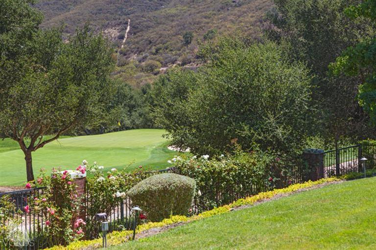 2702 Ladbrook Way Thousand Oaks, CA 91361 - Photo 36 of 45 a view of a garden with a flower garden