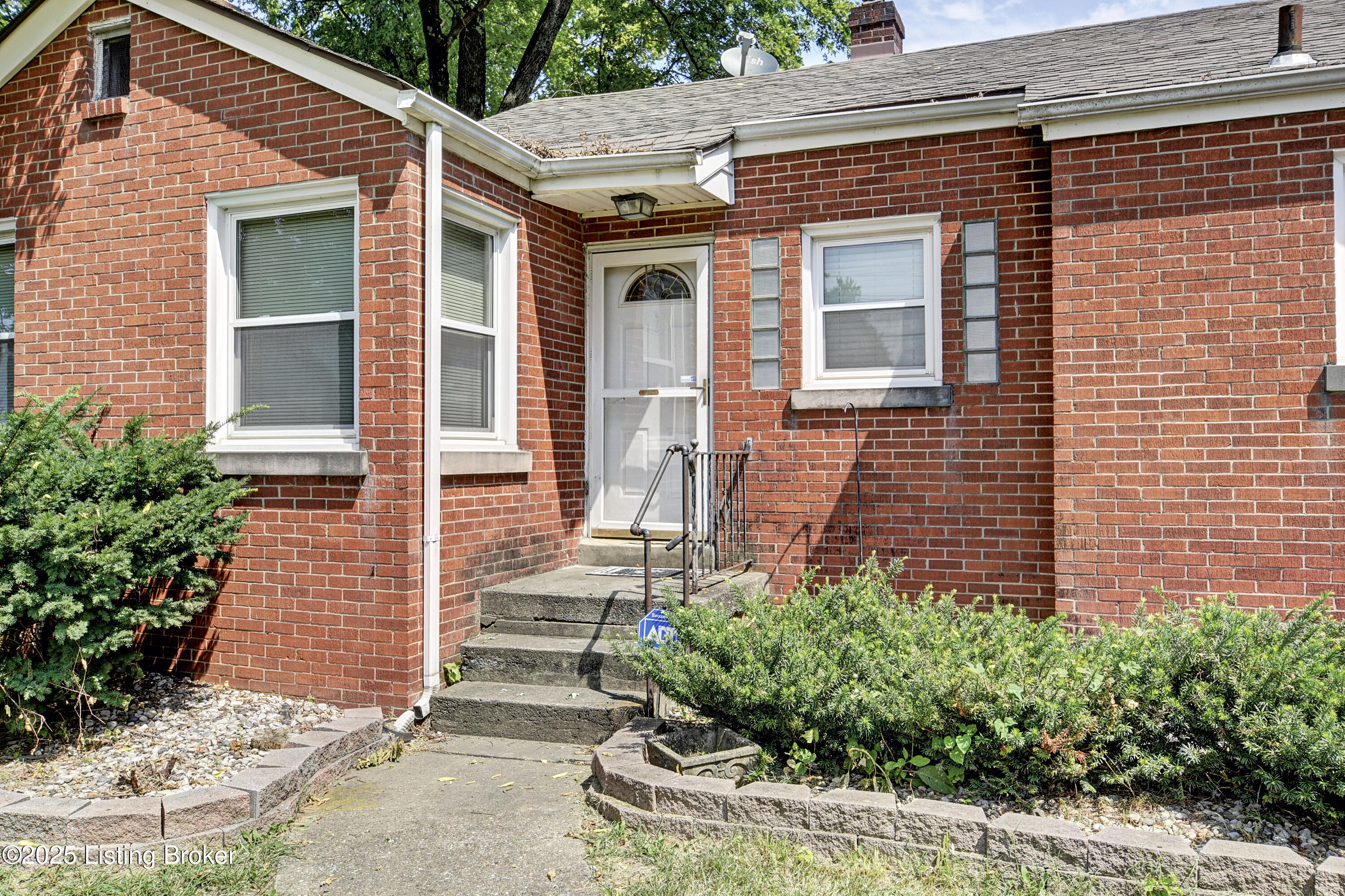 4607 Bardstown Road Louisville, KY 40218 - Photo 26 of 30 _DSC1374_5_6_7_8