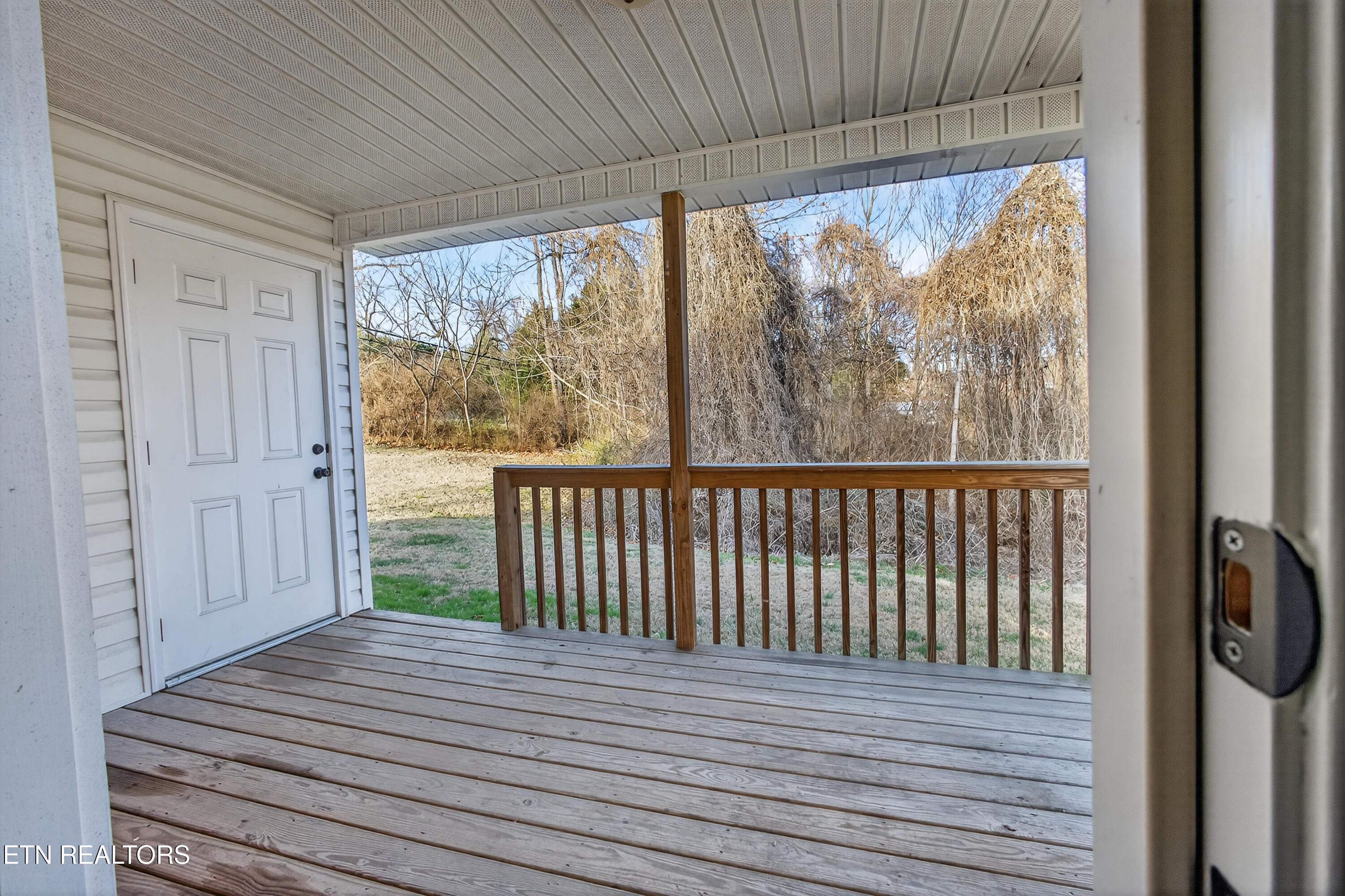 5208 Devonbrook Way Knoxville, TN 37918 - Photo 14 of 15 Covered back patio
