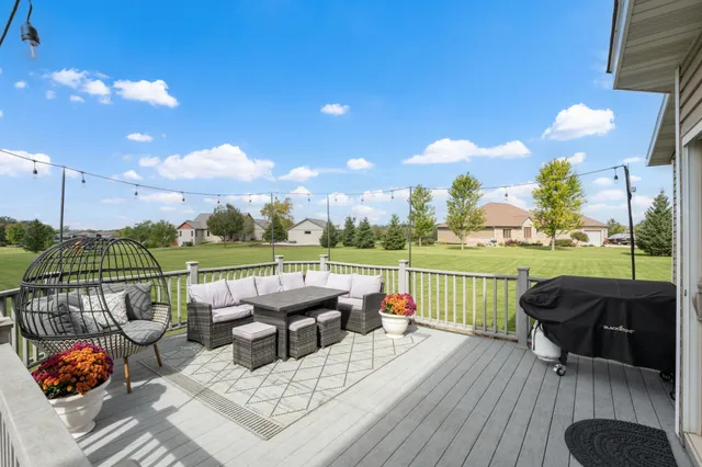 $599,900 | 25635 739th Avenue, Grand Meadow, MN 55936