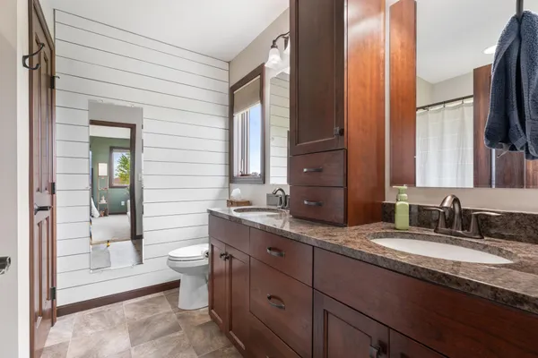 $599,900 | 25635 739th Avenue, Grand Meadow, MN 55936