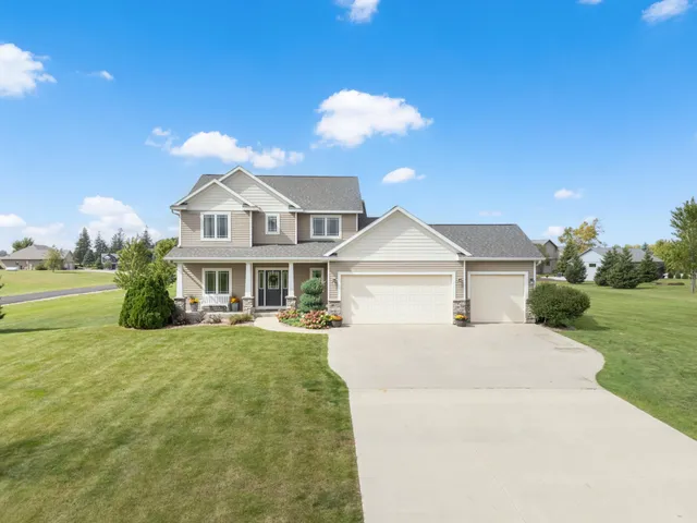 $599,900 | 25635 739th Avenue, Grand Meadow, MN 55936