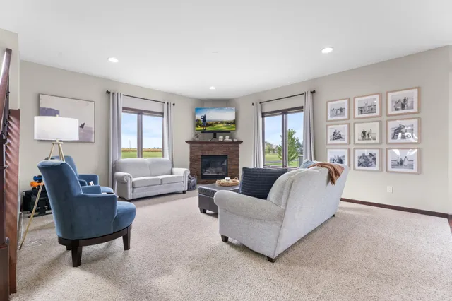 $599,900 | 25635 739th Avenue, Grand Meadow, MN 55936