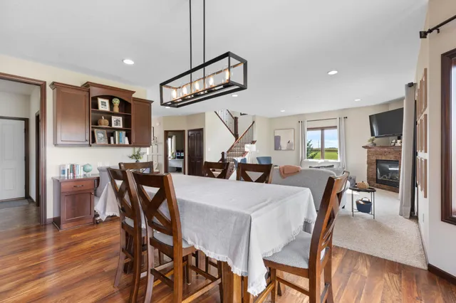 $599,900 | 25635 739th Avenue, Grand Meadow, MN 55936