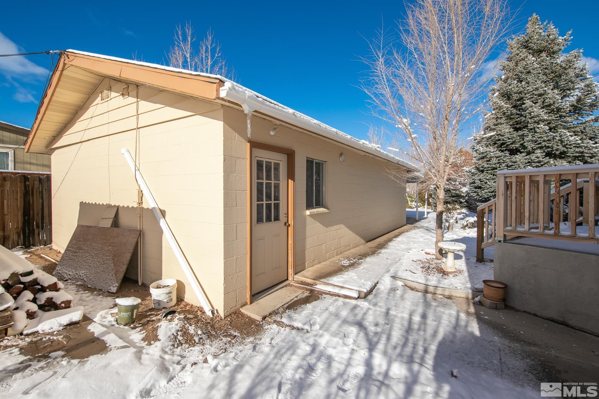 400 Paramount Court Reno, NV 89506 - Photo 4 of 32 Photo 4
