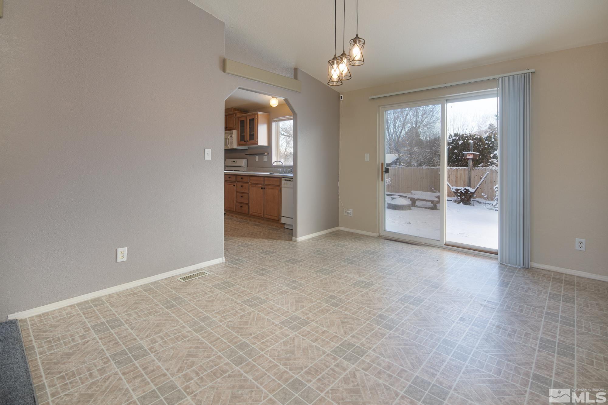 400 Paramount Court Reno, NV 89506 - Photo 6 of 32 Photo 6