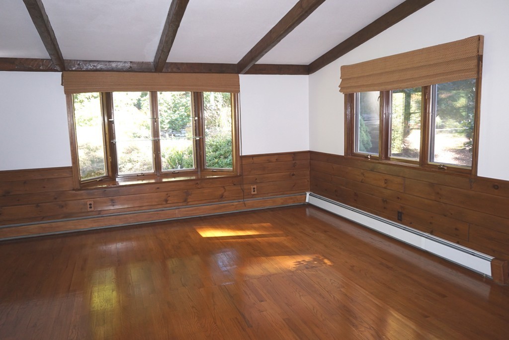 32 McGregory Road Sturbridge, MA 01566 - Photo 4 of 28 a view of an empty room with a window