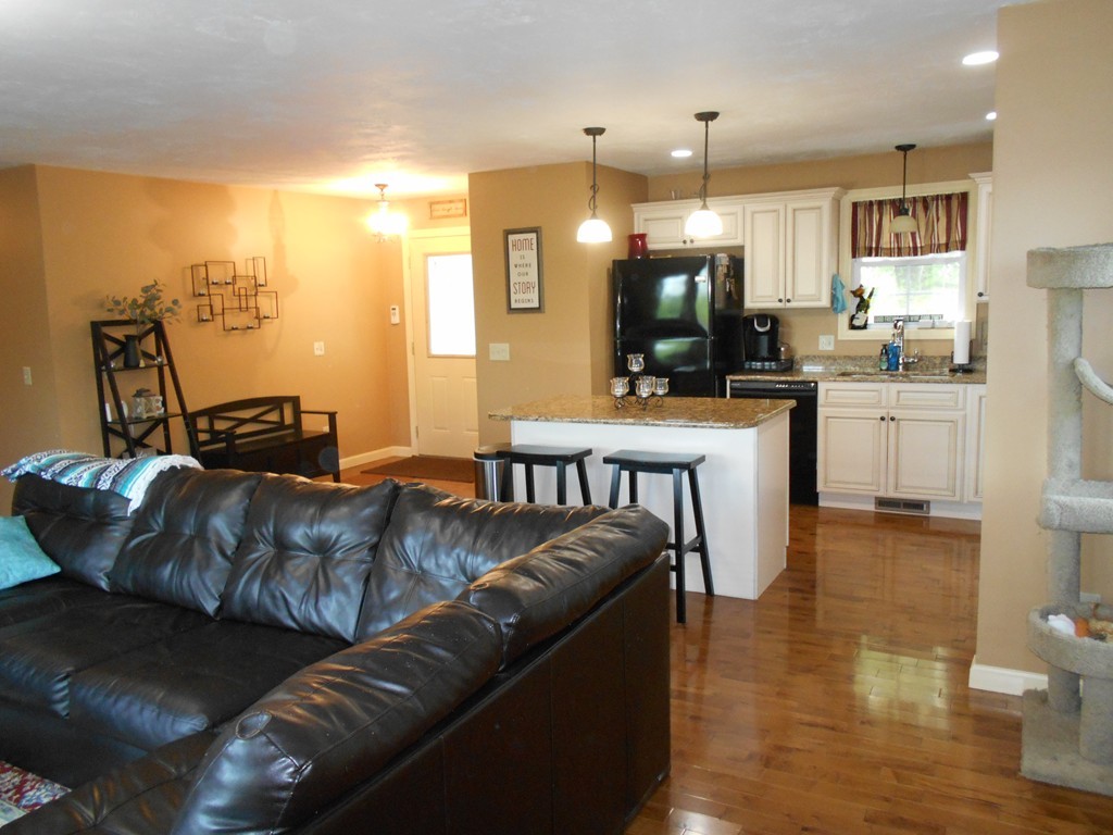 72 Clemence Hill Road Southbridge, MA 01550 - Photo 10 of 30 Gallery Image 10