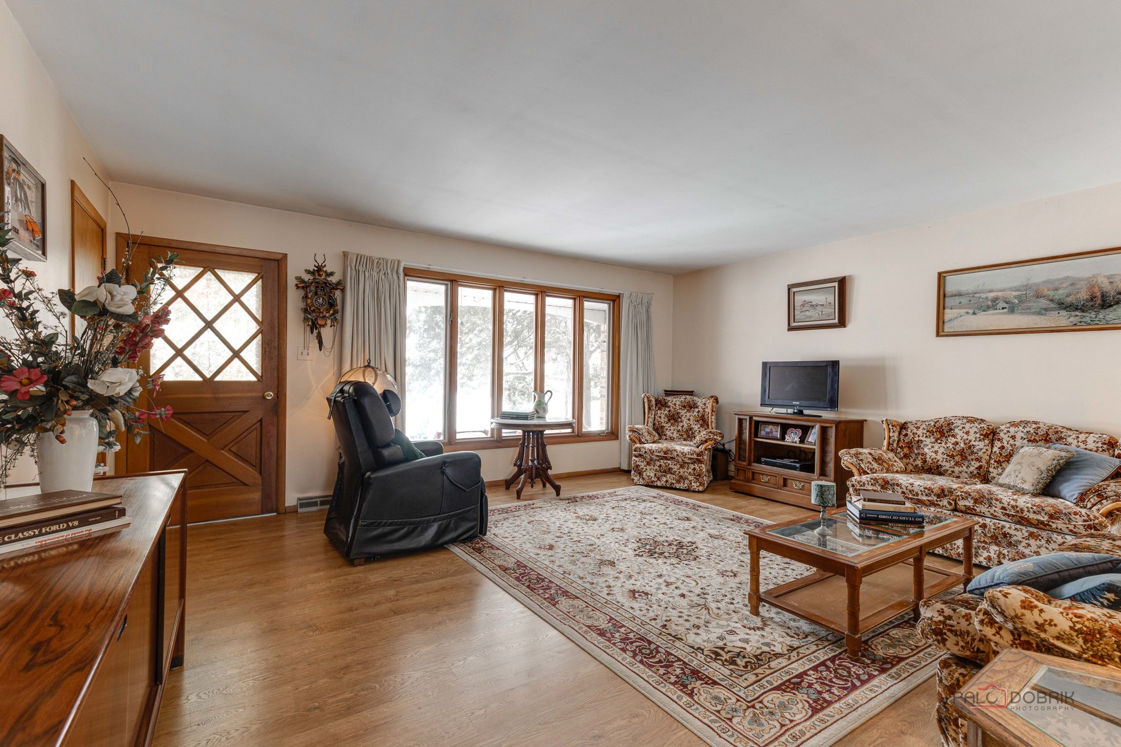 40040 Savage Road Antioch, IL 60002 - Photo 3 of 43 Gallery Image 3