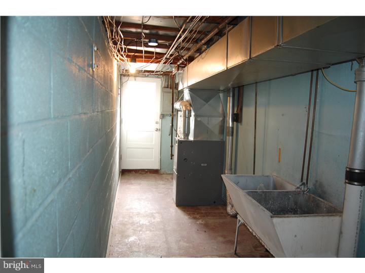 1919 Carter Road Folcroft, PA 19032 - Photo 14 of 19 Laundry Room