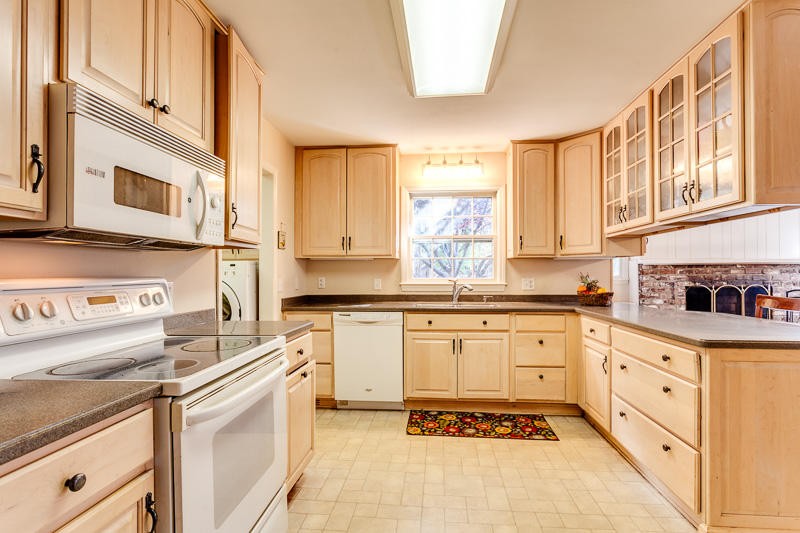 3618 Cherrylog Road Knoxville, TN 37921 - Photo 9 of 40 Gallery Image 9