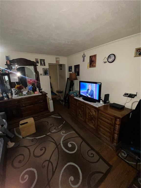 108 Munson Avenue McKees Rocks, PA 15136 - Photo 9 of 21 Gallery Image 9