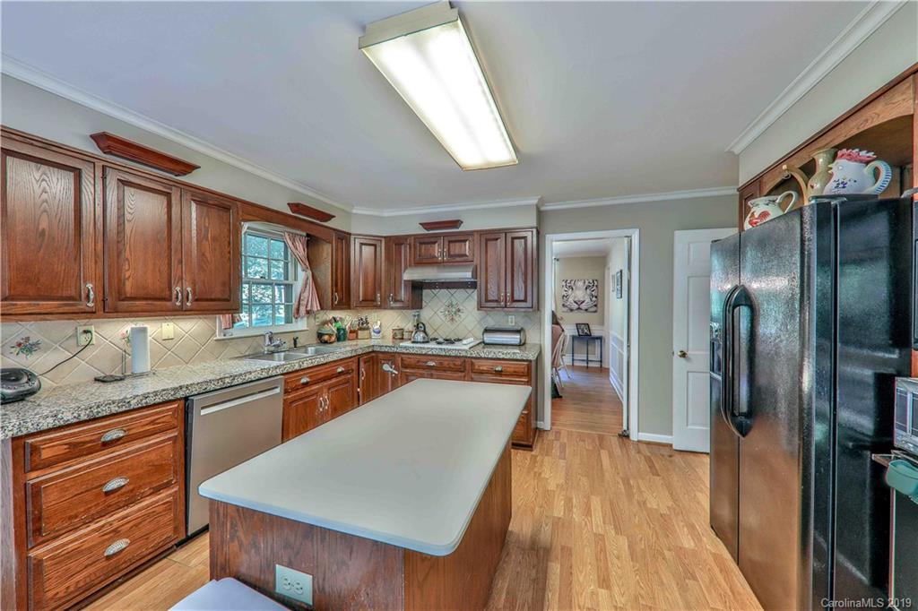 1200 Braeburn Road Charlotte, NC 28211 - Photo 12 of 39 Gallery Image 12