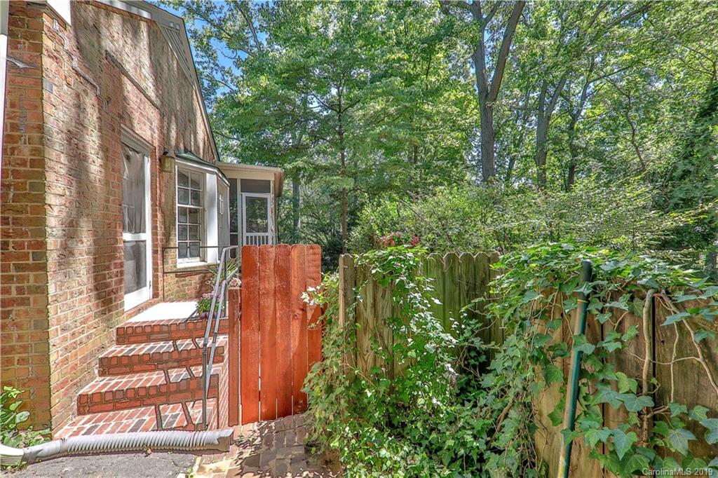 1200 Braeburn Road Charlotte, NC 28211 - Photo 36 of 39 Gallery Image 36