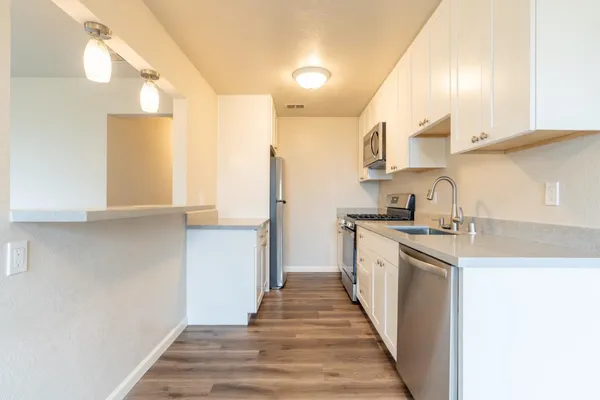 $4,395 | 556 Heathcliff Drive, Pacifica, CA 94044