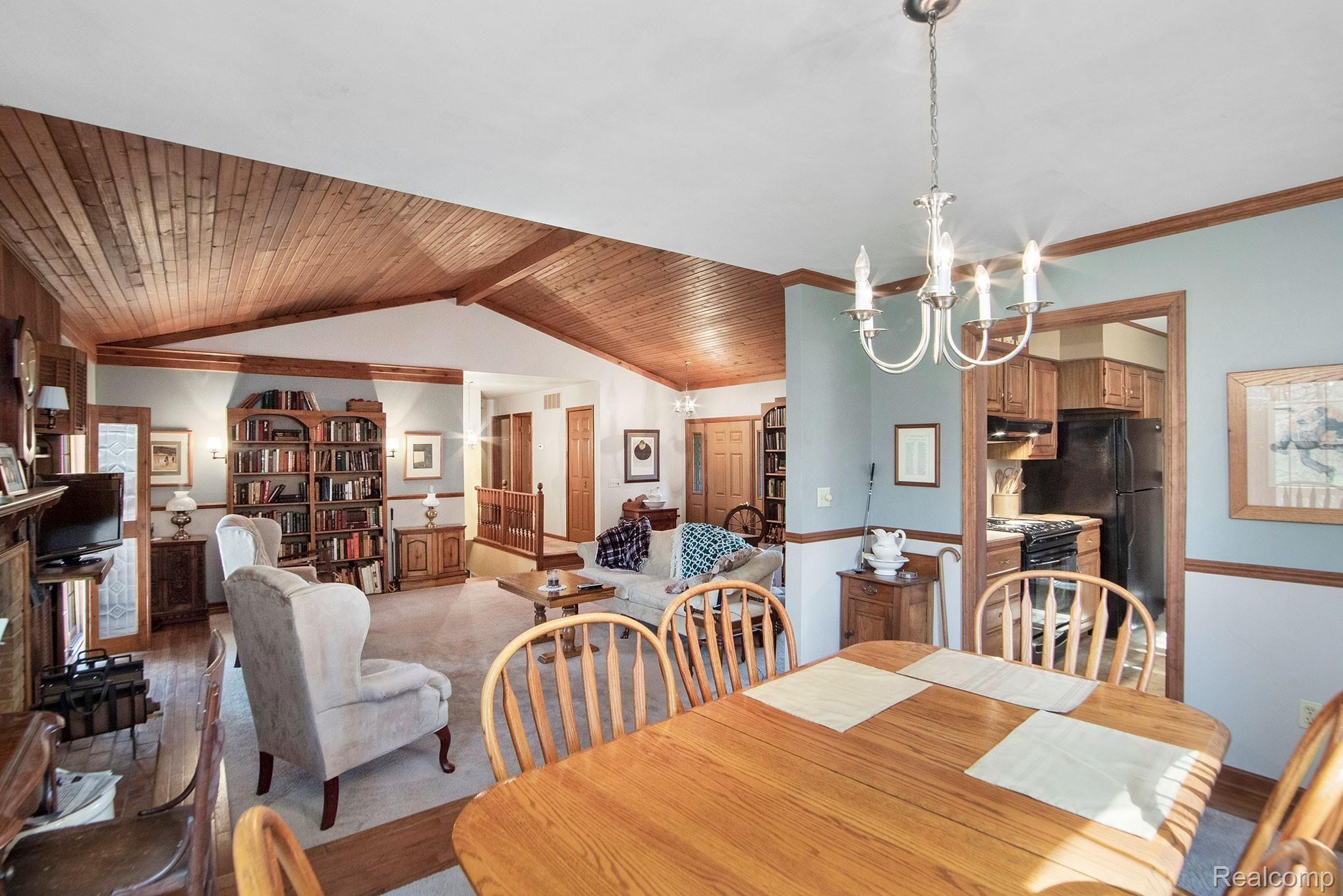 2111 King Road Lapeer, MI 48446 - Photo 13 of 45 BPG_1420.jpg