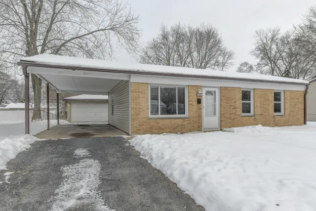 $160,000 | 2059 216th Street, Sauk Village, IL 60411