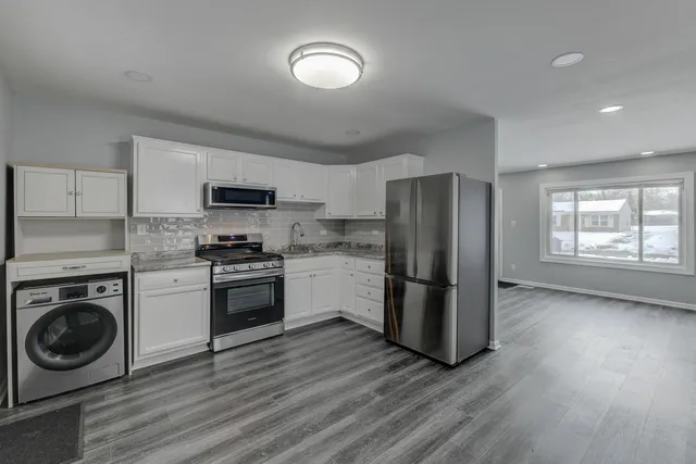 $160,000 | 2059 216th Street, Sauk Village, IL 60411