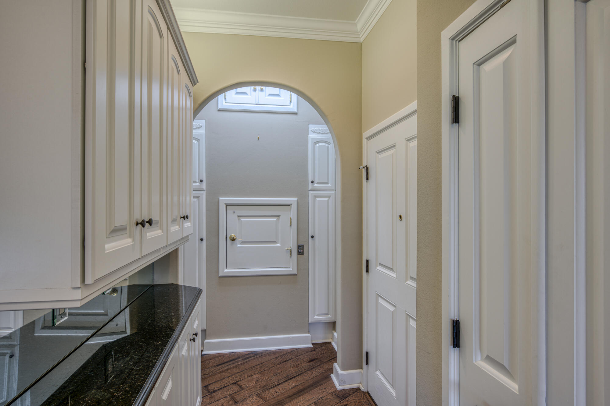 217 Roundabout Way Butler, TN 37640 - Photo 31 of 94 Z71_8918_31