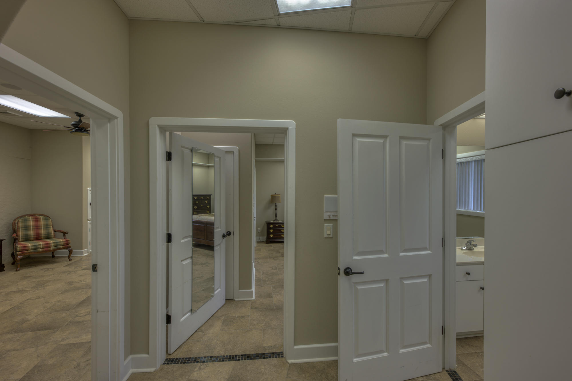 217 Roundabout Way Butler, TN 37640 - Photo 53 of 94 Z71_9207_89