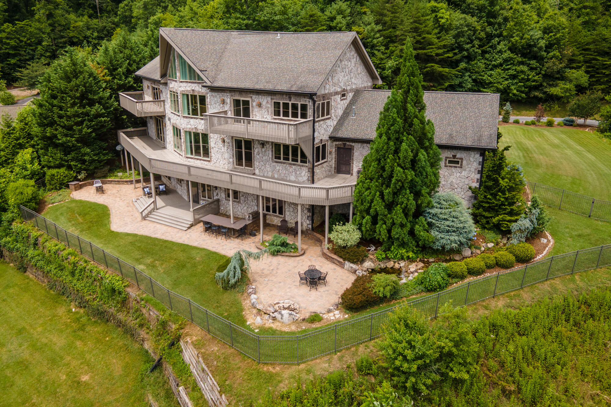 217 Roundabout Way Butler, TN 37640 - Photo 75 of 94 DJI_0372