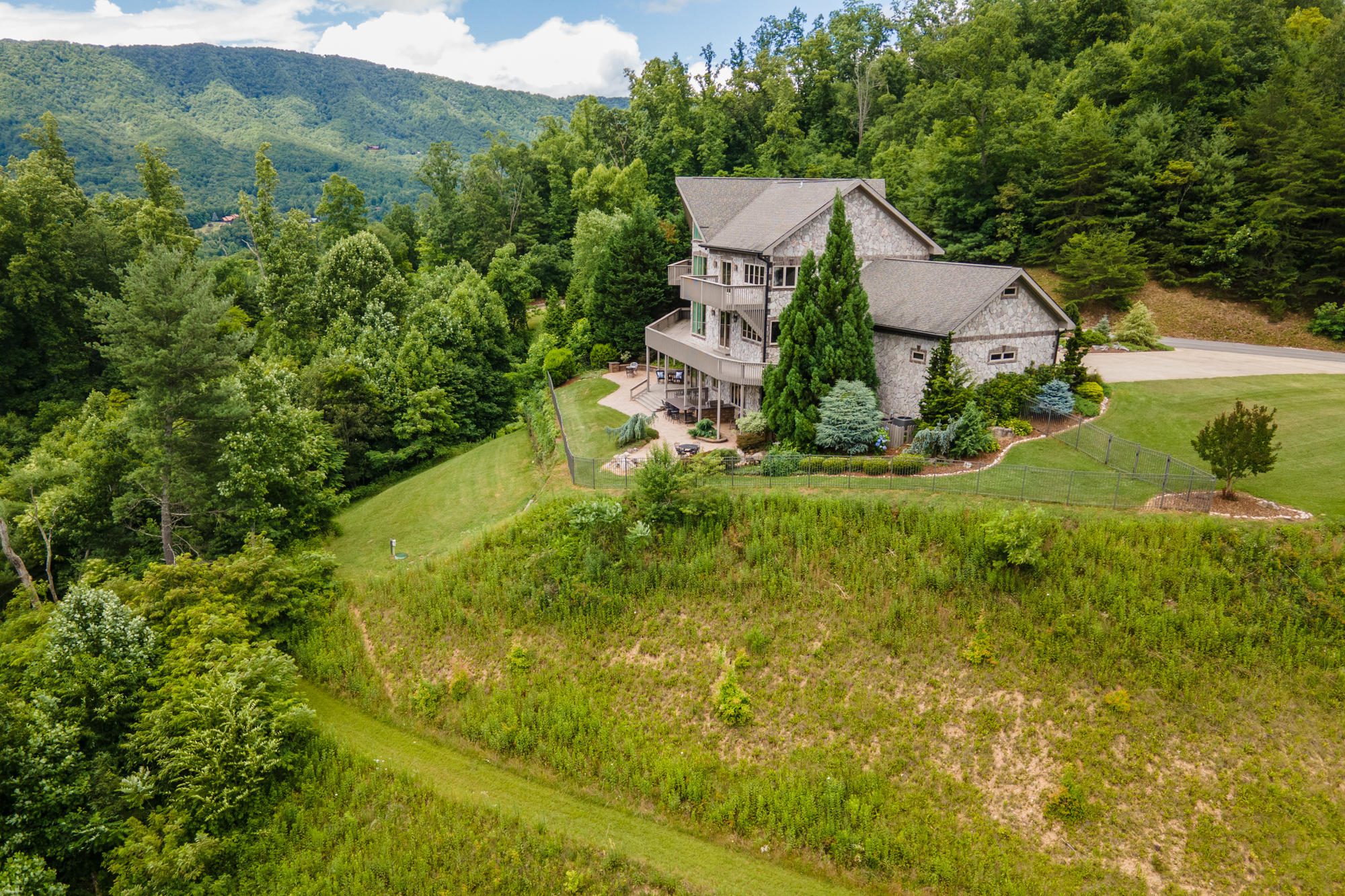 217 Roundabout Way Butler, TN 37640 - Photo 76 of 94 DJI_0373