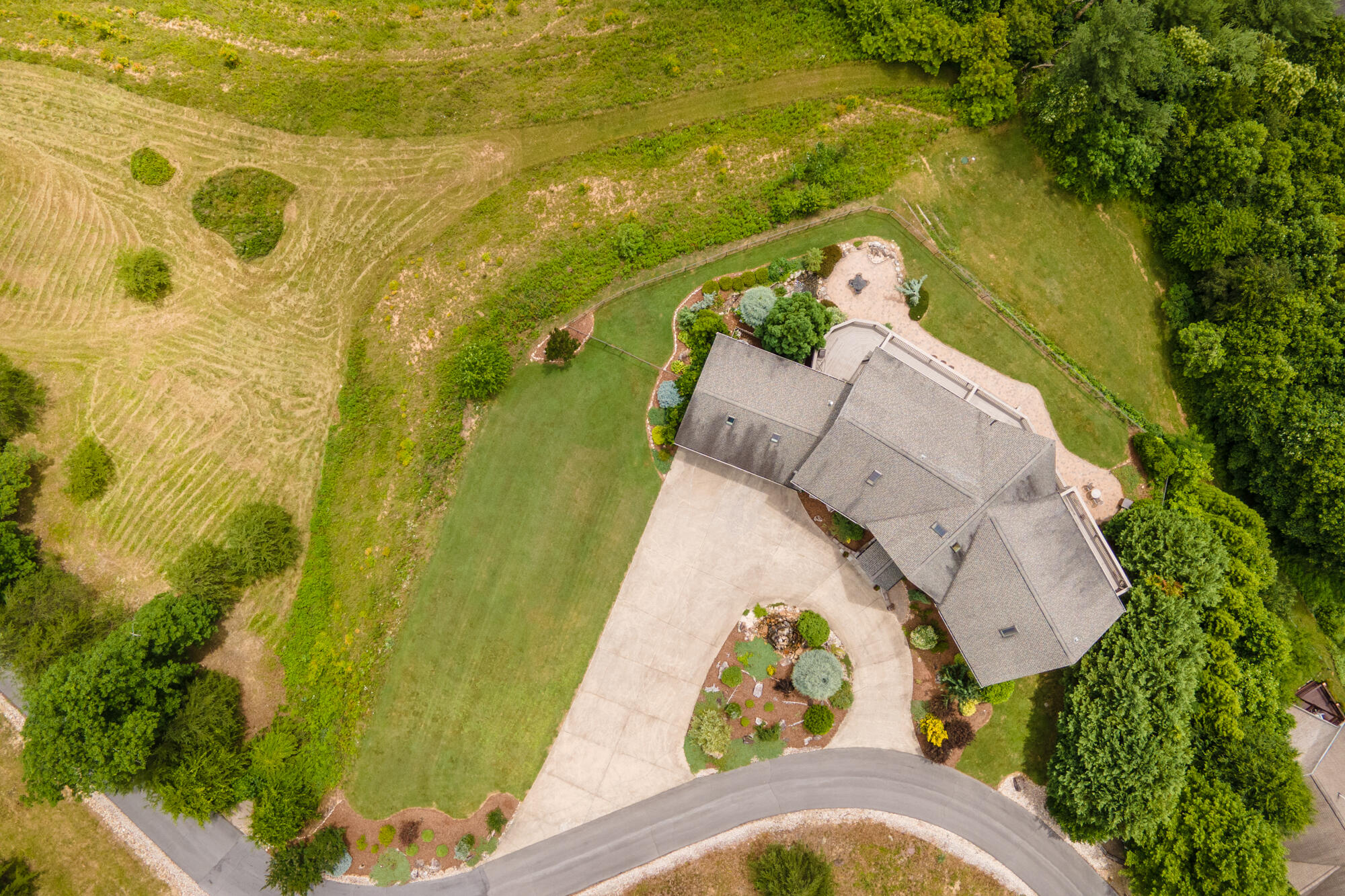 217 Roundabout Way Butler, TN 37640 - Photo 80 of 94 DJI_0376
