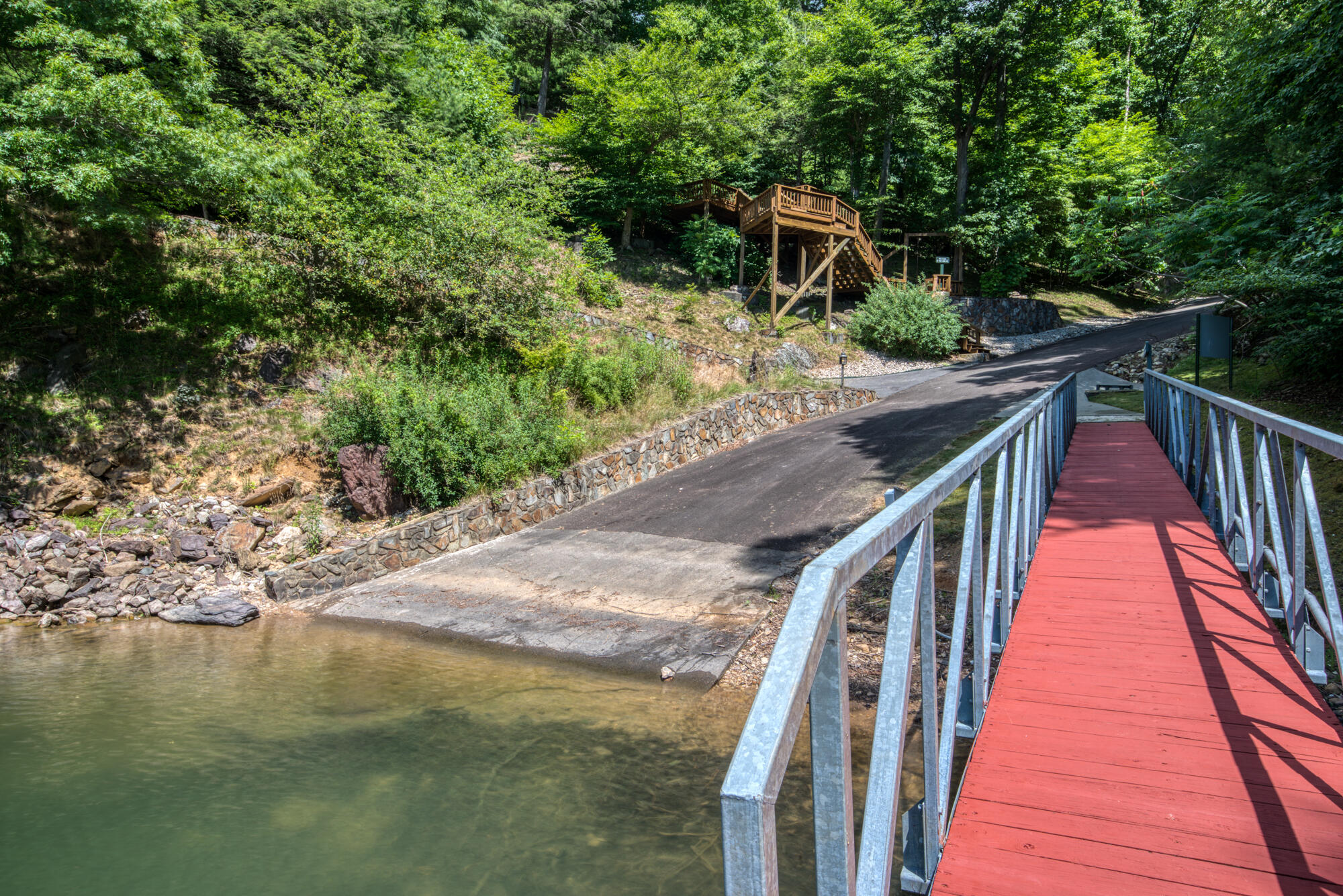 217 Roundabout Way Butler, TN 37640 - Photo 84 of 94 DSC_7462_40
