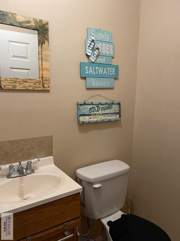 209 Santa Lorraine Santa Rosa, TX 78593 - Photo 10 of 32 Gallery Image 10