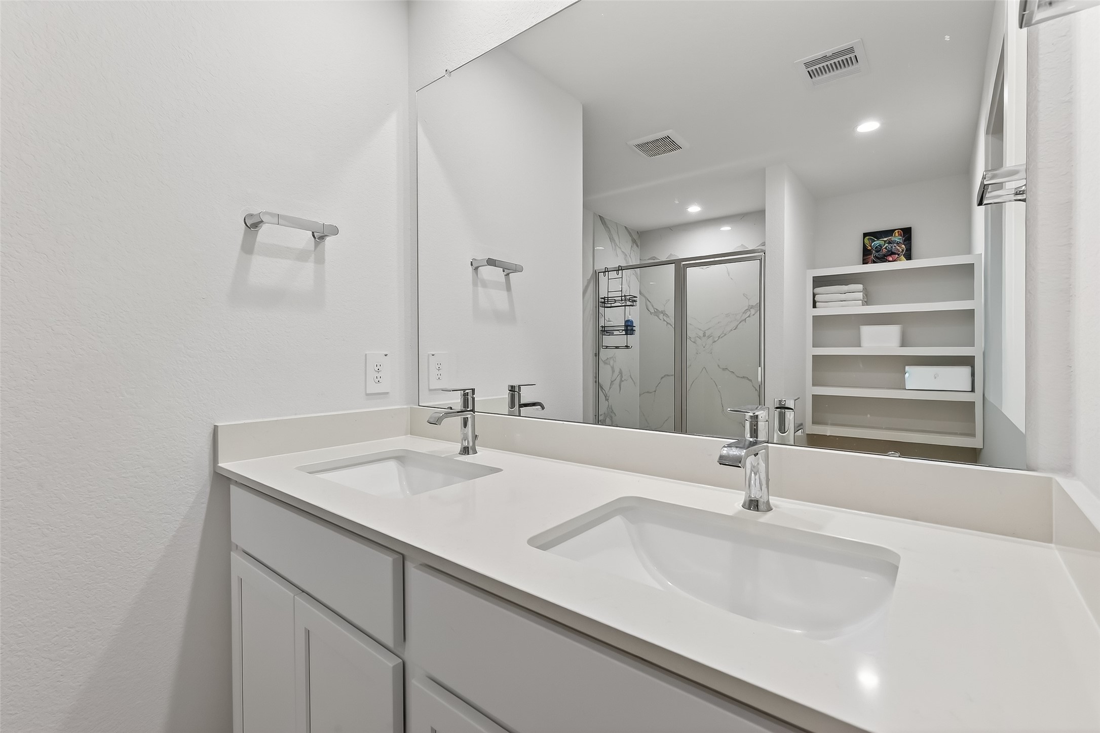 3903 Dodington Ash Drive Fulshear, TX 77441 - Photo 38 of 46 a bathroom with a sink and a mirror