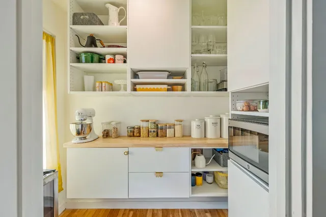 $895,000 | 618 Denson Drive, Austin, TX 78752