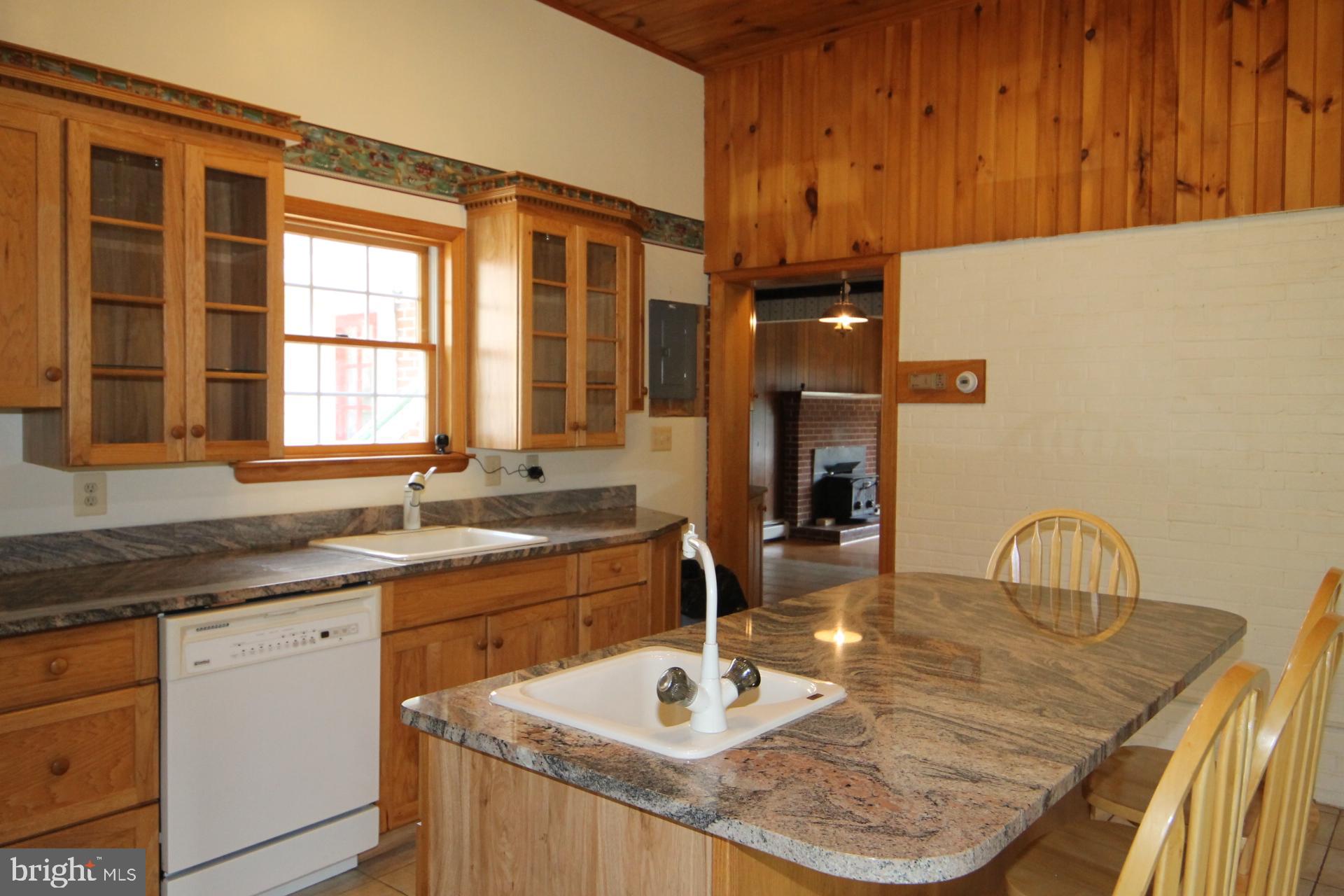 5010 Wards Chapel Road Reisterstown, MD 21136 - Photo 24 of 34 Island entertaining